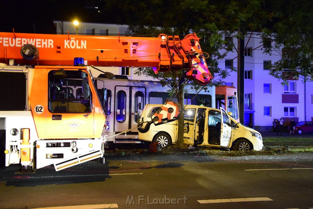 VU PKW Strab Koeln Niehl Amsterdamerstr Friedrich Karlstr P204.JPG - Miklos Laubert